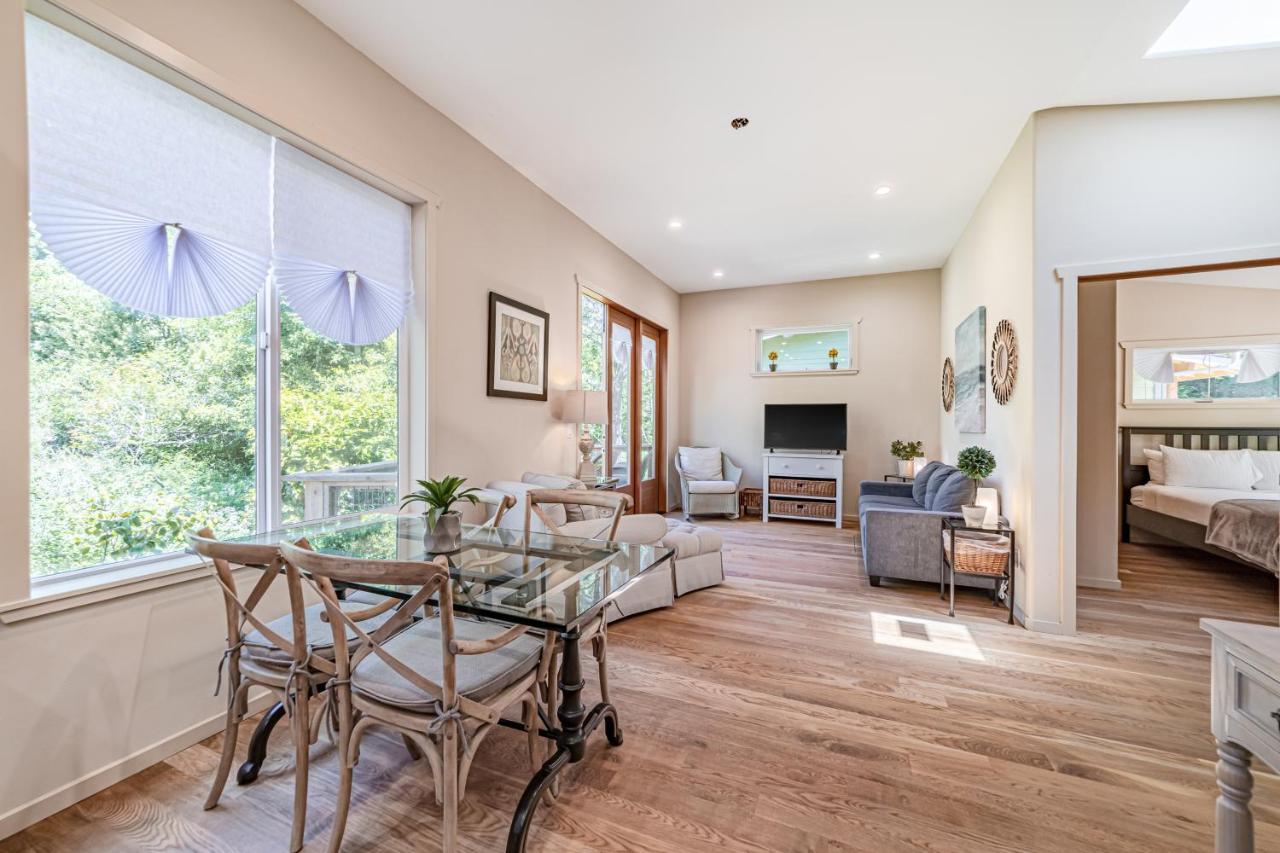 2 Bed 1 Bath Vacation In Gold *