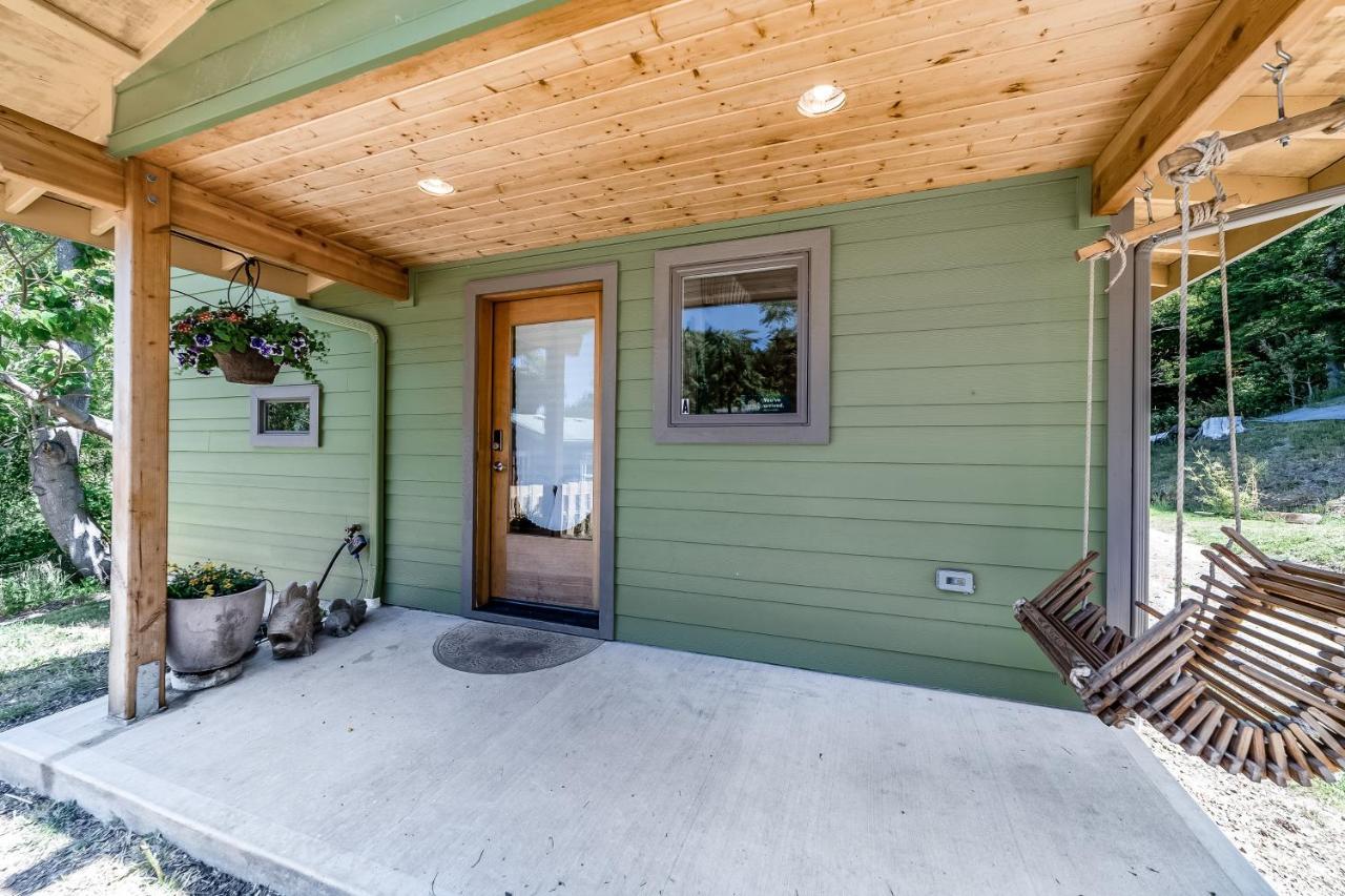 2 Bed 1 Bath Vacation In Gold